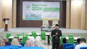 Rektor UIB Dorong Peningkatan Kinerja Pegawai melalui Evaluasi yang Terukur